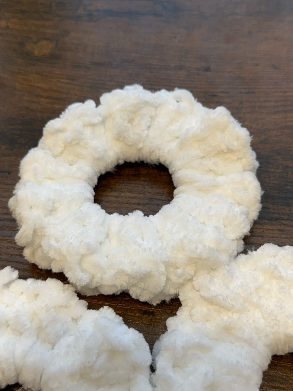 Plush Cream Velvet Scrunchie Set - Soft Textured Hair Accessory - Picture 4 of 6